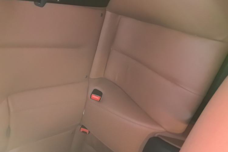Used BMW 6 Series 2016 640i Coupe Interior 4