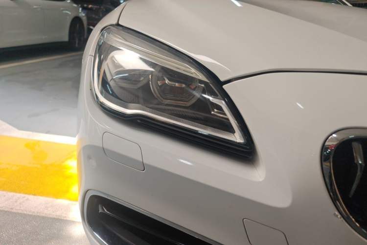 Used BMW 6 Series 2016 640i Gran Coupe Right Front Headlight
