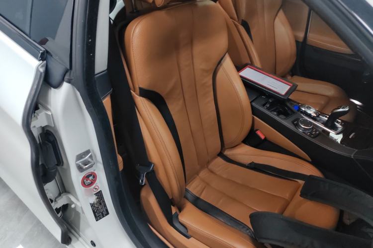 Used BMW 6 Series 2016 640i Gran Coupe Right Front Seat