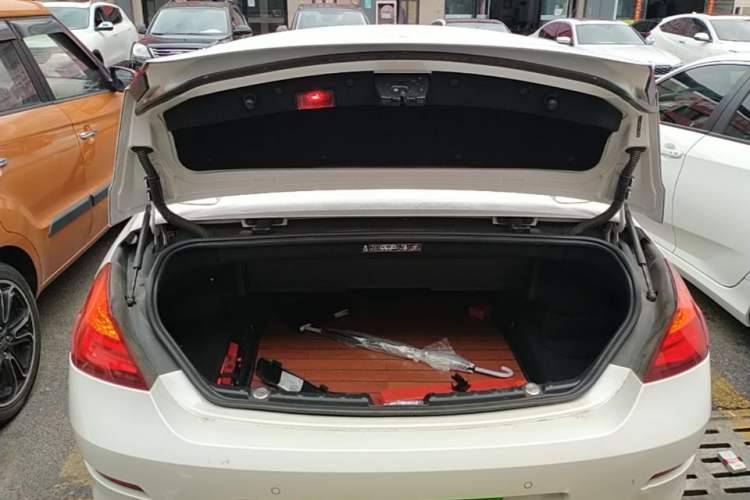 Used BMW 6 Series 2016 640i Convertible Coupe Trunk