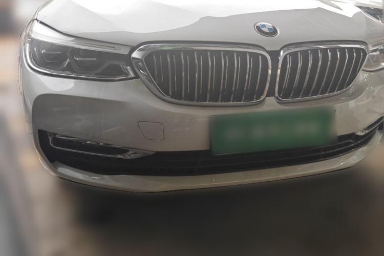 Used BMW 6 Series  Front Right 45 Deg