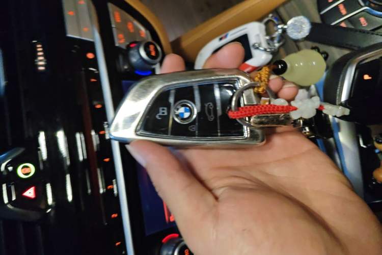 Used BMW 6 Series  Vehicle Key