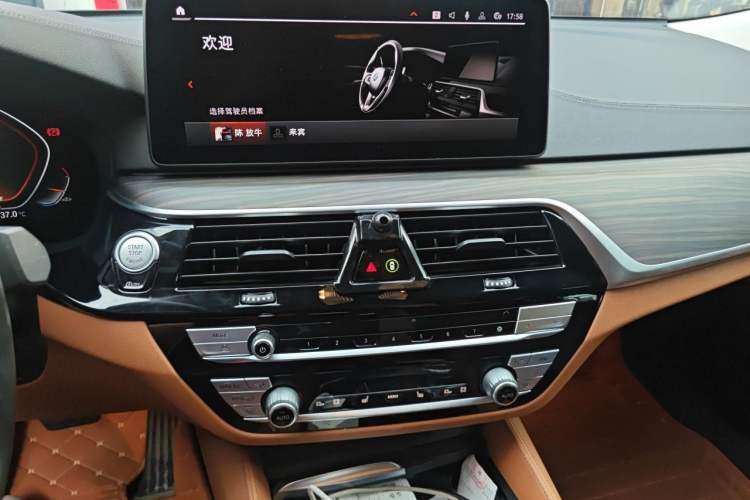 Used BMW 6 Series  Audio And AC Panel