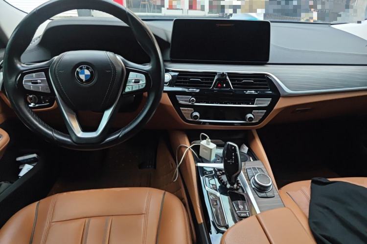 Used BMW 6 Series  Center Console