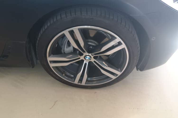 Used BMW 6 Series GT 2018 640i xDrive M Sport Package Exterior 7