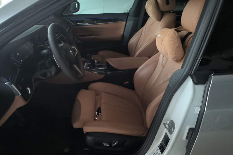 Used BMW 6 Series GT 2021 630i M Sport Package Left Front Seat