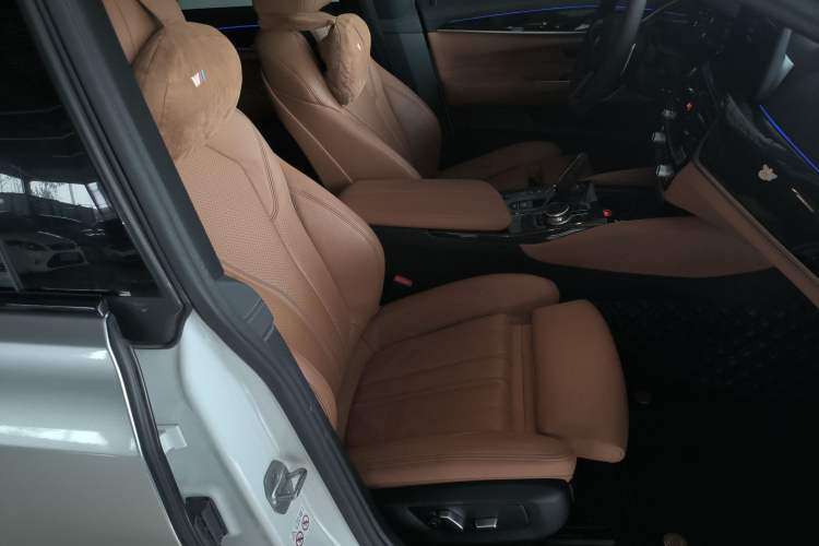 Used BMW 6 Series GT 2021 630i M Sport Package Right Front Seat