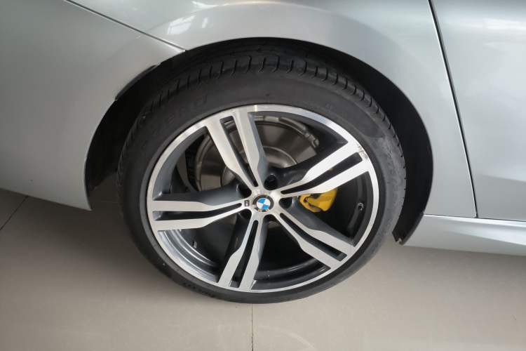 Used BMW 6 Series GT 2021 630i M Sport Package Right Rear Wheel Hub