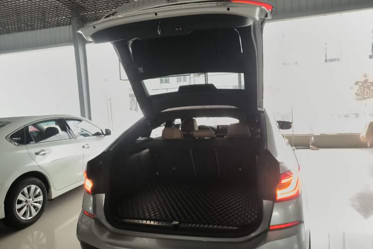 Used BMW 6 Series GT 2021 630i M Sport Package Trunk
