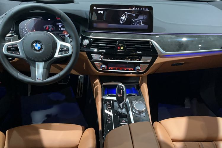 Used BMW 6 Series GT 2021 Restyled 630i M Sport Package Interior 3