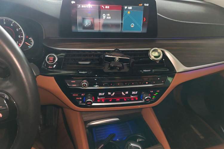 Used BMW 6 Series GT 2018 630i Luxury Design Package Audio And AC Panel
