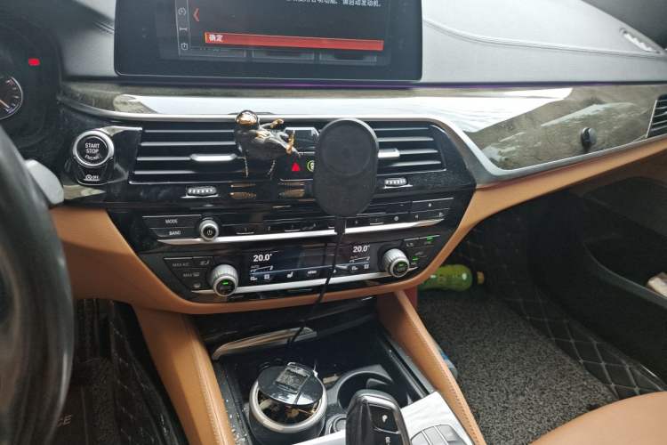 Used BMW 6 Series GT 2018 630i M Sport Package Audio And AC Panel