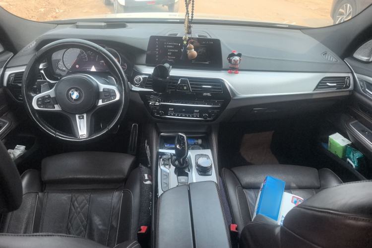 Used BMW 6 Series GT 2018 640i xDrive M Sport Package Center Console