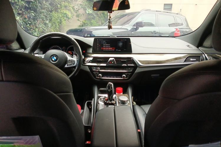 Used BMW 6 Series GT 2018 630i M Sport Package Center Console