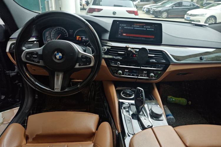 Used BMW 6 Series GT 2018 630i M Sport Package Center Console