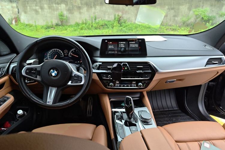 Used BMW 6 Series GT 2018 630i M Sport Package Center Console