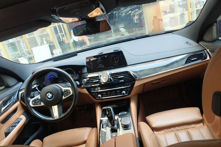 Used BMW 6 Series GT 2018 630i M Sport Package Center Console