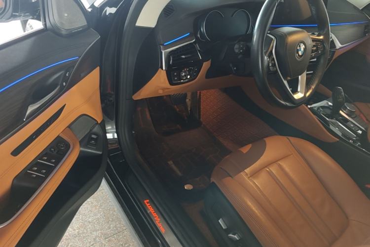 Used BMW 6 Series GT 2018 630i Luxury Design Package Driver Seat