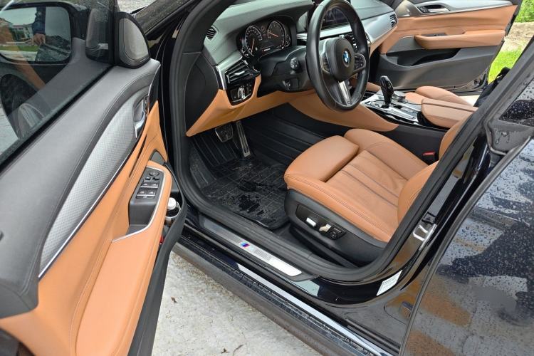 Used BMW 6 Series GT 2018 630i M Sport Package Driver Seat