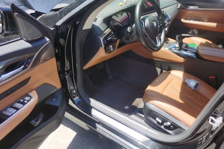Used BMW 6 Series GT 2018 630i Luxury Design Package Driver Seat