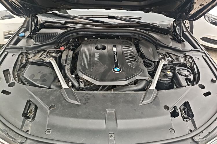 Used BMW 6 Series GT 2018 640i xDrive M Sport Package Engine Bay