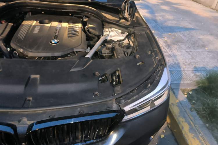 Used BMW 6 Series GT 2018 640i xDrive M Sport Package Engine Bay Left
