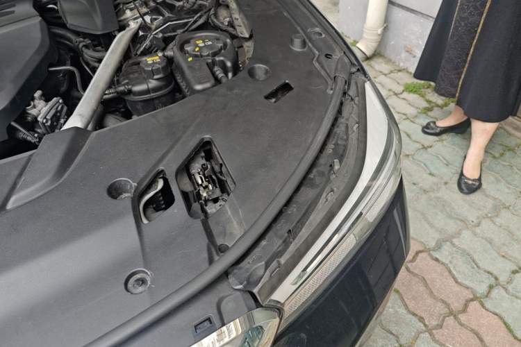 Used BMW 6 Series GT 2018 630i M Sport Package Engine Bay Left