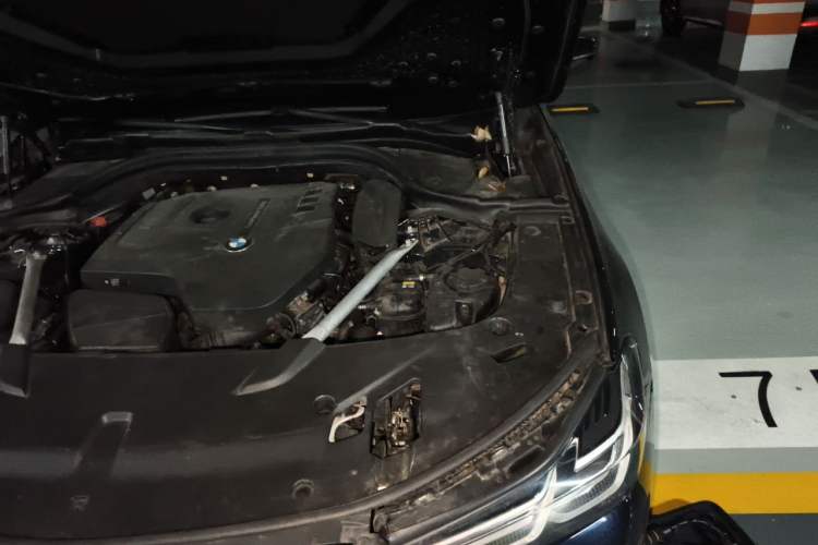 Used BMW 6 Series GT 2018 630i M Sport Package Engine Bay Left