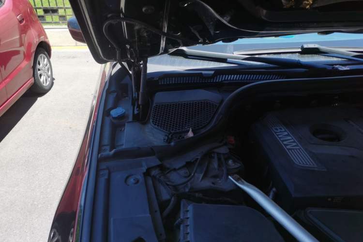 Used BMW 6 Series GT 2018 630i Luxury Design Package Engine Bay Right