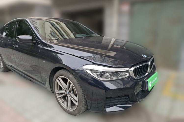 Used BMW 6 Series GT 2018 630i M Sport Package Front Right 45 Deg