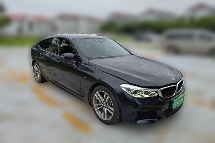 Used BMW 6 Series GT 2018 630i M Sport Package Front Right 45 Deg