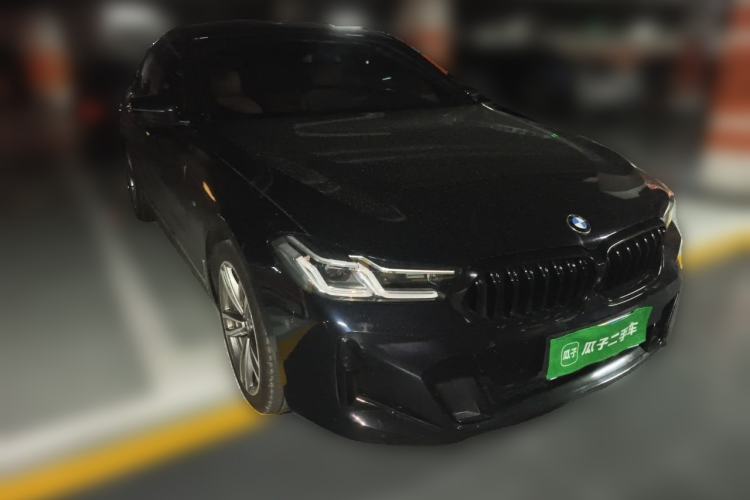 Used BMW 6 Series GT 2018 630i M Sport Package Front Right 45 Deg
