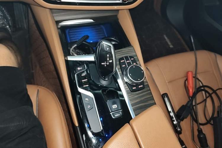 Used BMW 6 Series GT 2018 630i Luxury Design Package Gear Lever