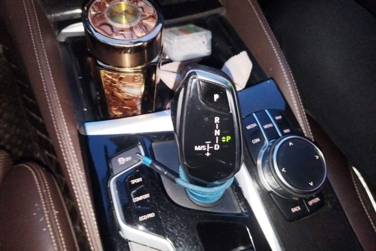 Used BMW 6 Series GT 2018 640i xDrive M Sport Package Gear Lever