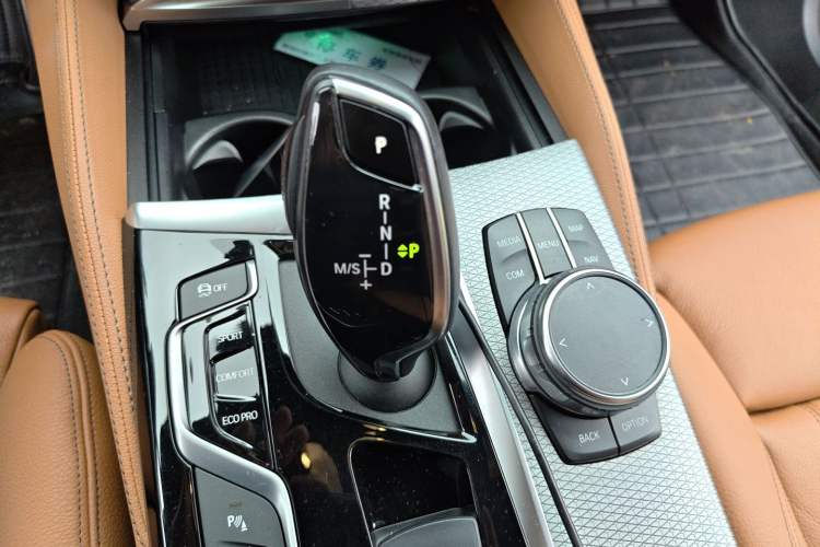 Used BMW 6 Series GT 2018 630i M Sport Package Gear Lever