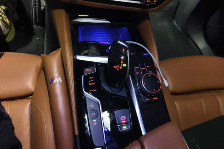 Used BMW 6 Series GT 2018 630i M Sport Package Gear Lever