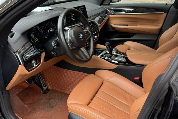 Used BMW 6 Series GT 2018 630i M Sport Package Interior 2