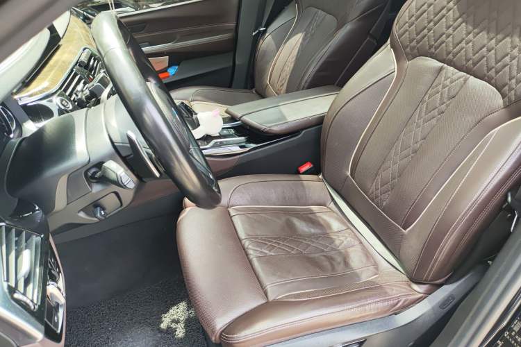 Used BMW 6 Series GT 2018 640i xDrive M Sport Package Left Front Seat