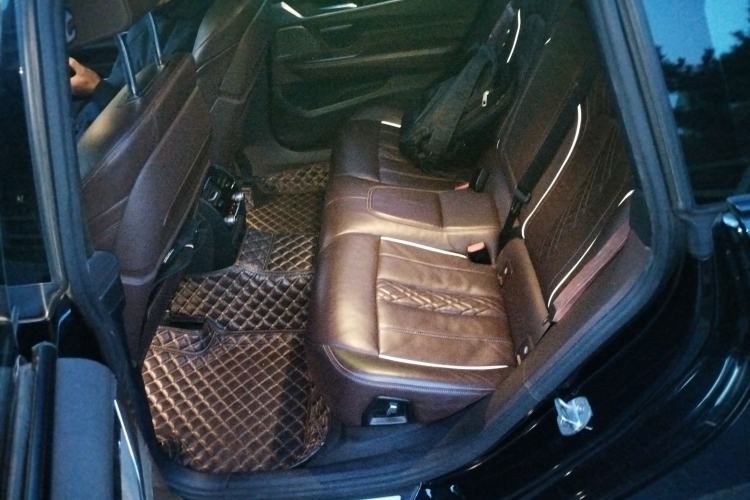Used BMW 6 Series GT 2018 640i xDrive M Sport Package Left Rear Seat