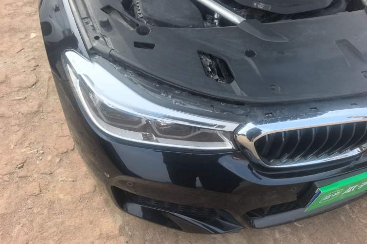 Used BMW 6 Series GT 2018 640i xDrive M Sport Package Right Front Headlight