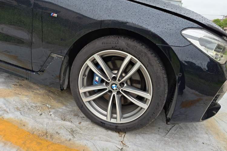 Used BMW 6 Series GT 2018 630i M Sport Package Right Front Wheel Hub
