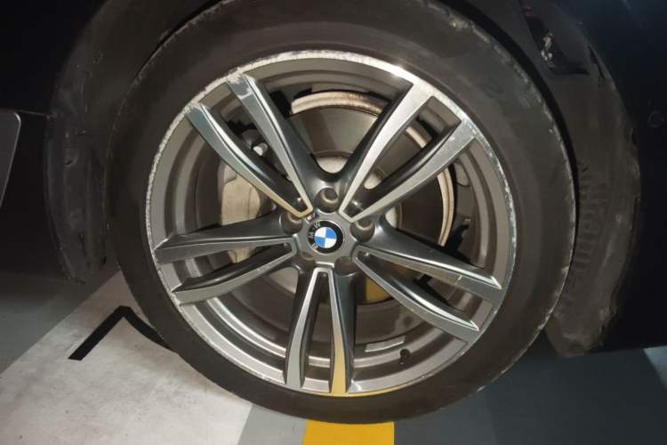 Used BMW 6 Series GT 2018 630i M Sport Package Right Front Wheel Hub