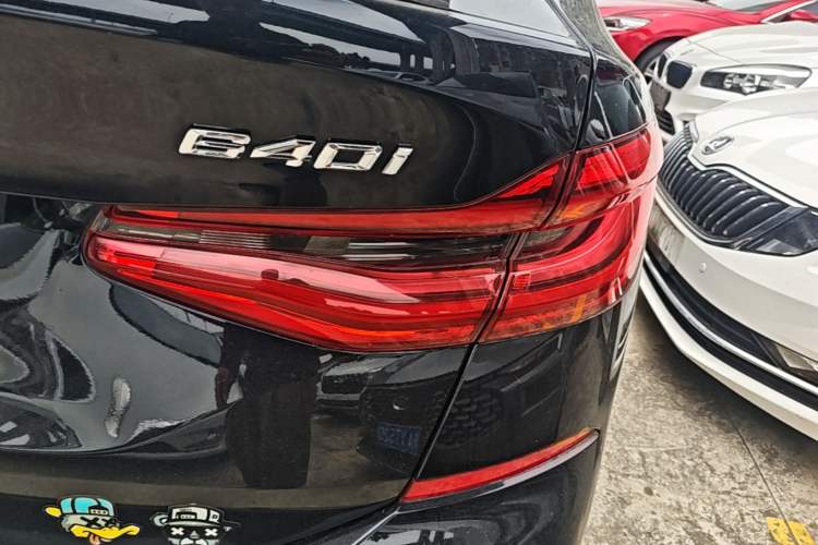 Used BMW 6 Series GT 2018 640i xDrive M Sport Package Right Rear Taillight