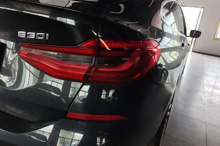 Used BMW 6 Series GT 2018 630i Luxury Design Package Right Rear Taillight