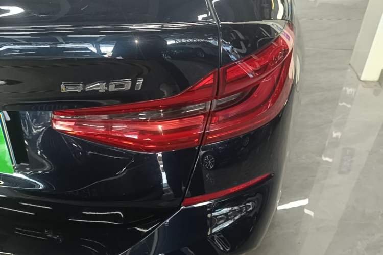 Used BMW 6 Series GT 2018 640i xDrive M Sport Package Right Rear Taillight