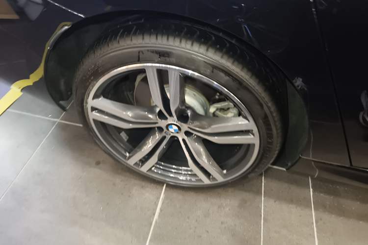 Used BMW 6 Series GT 2018 640i xDrive M Sport Package Right Rear Wheel Hub