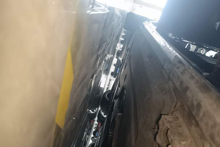 Used BMW 6 Series GT 2018 640i xDrive M Sport Package Right Side Sill