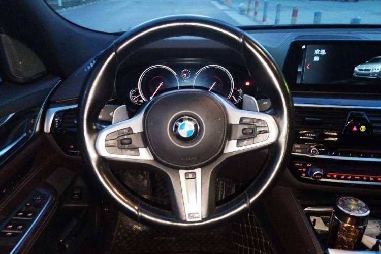 Used BMW 6 Series GT 2018 640i xDrive M Sport Package Steering Wheel