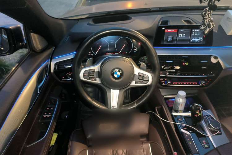 Used BMW 6 Series GT 2018 640i xDrive M Sport Package Steering Wheel