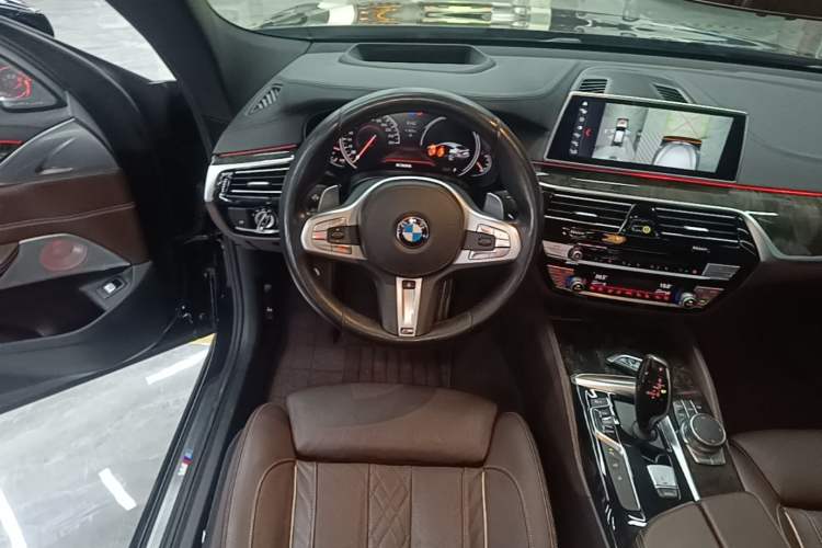 Used BMW 6 Series GT 2018 640i xDrive M Sport Package Steering Wheel